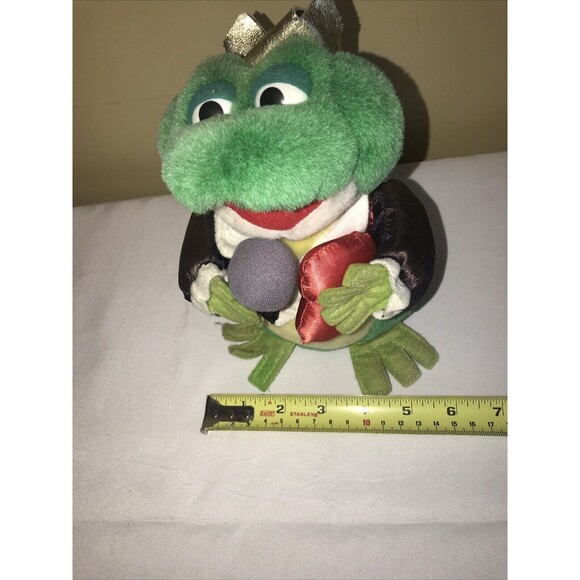 Vintage Electronic Singing Dancing Frog Prince Valentine Plush GAF untested - Picture 9 of 10